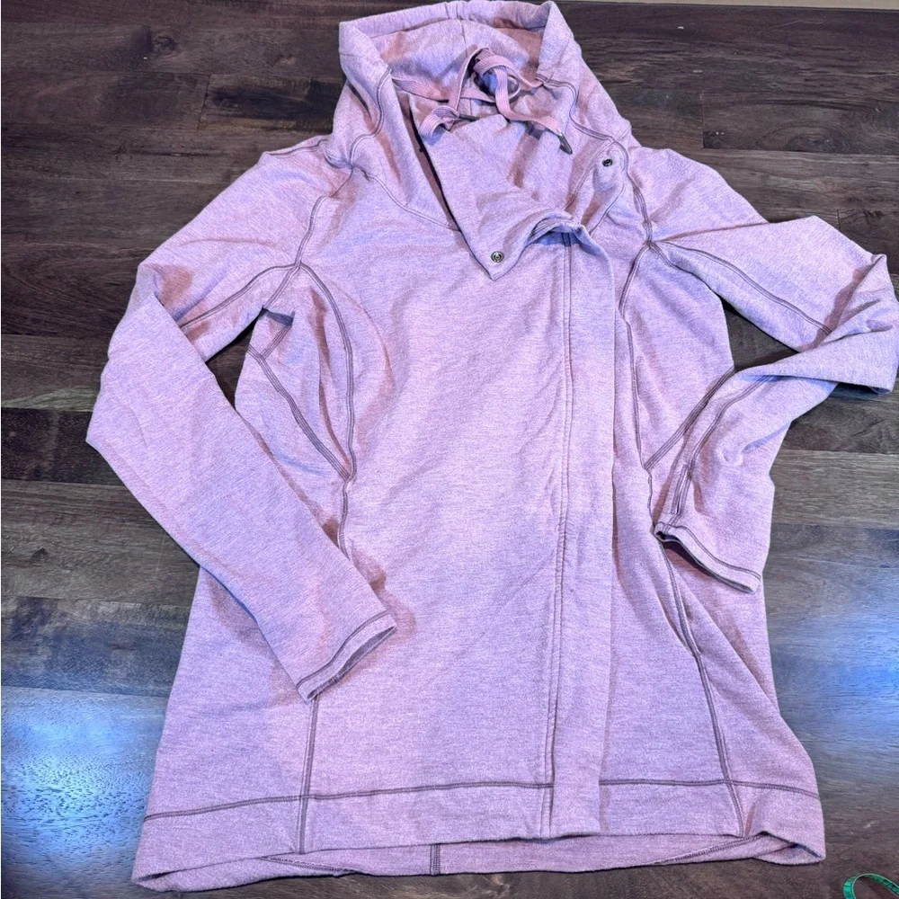 lululemon athletica Coast‎ Easy Wrap Heather Misty Merlot, Size 4